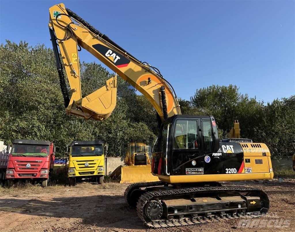 CAT 320 D L Lánctalpas kotrók