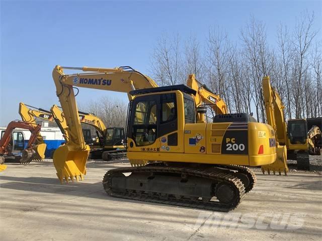 Komatsu PC 200-8N1 Lánctalpas kotrók