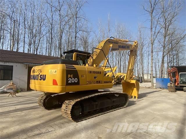 Komatsu PC 200-8N1 Lánctalpas kotrók