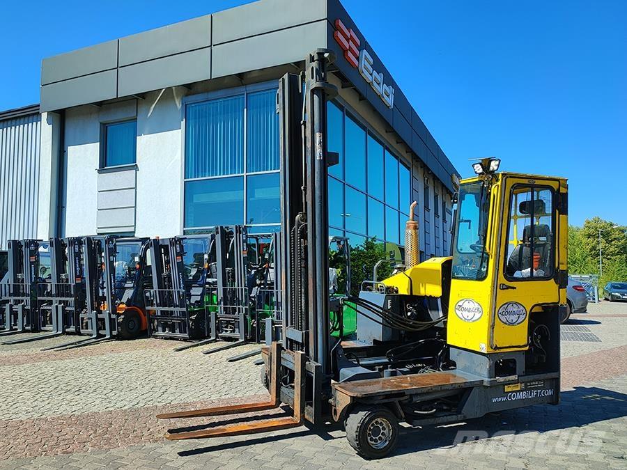 Combilift C4000 Tolóoszlopos négyutas targonca