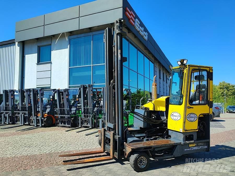 Combilift C4000 Tolóoszlopos négyutas targonca