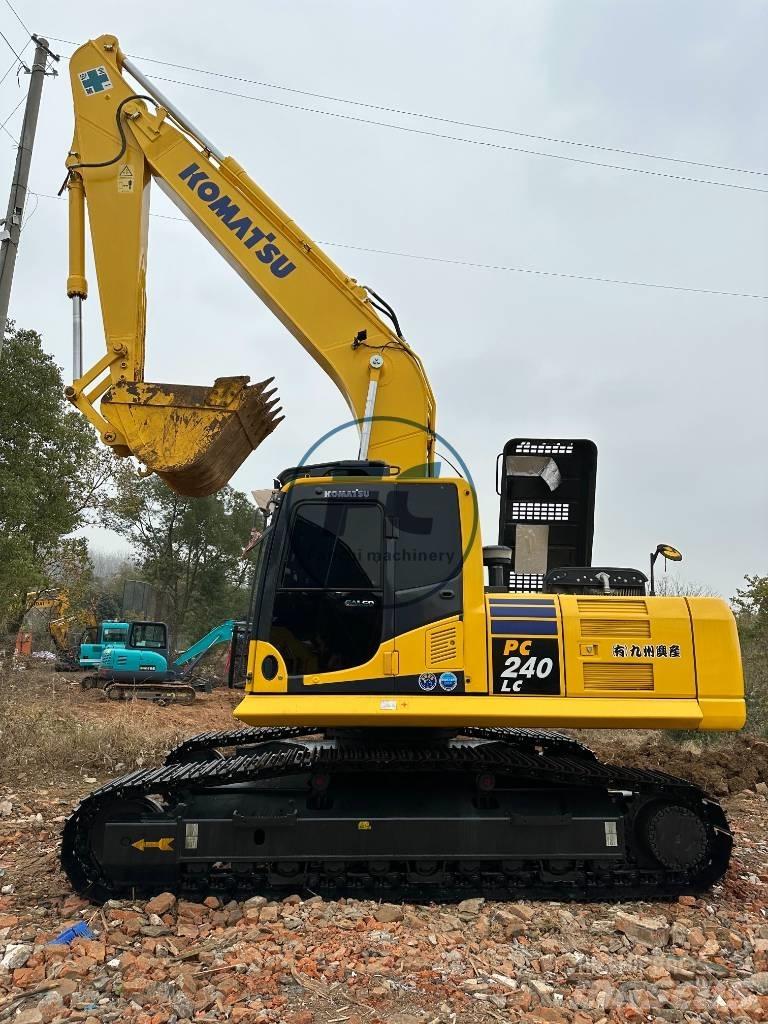 Komatsu PC 240-8 Lánctalpas kotrók
