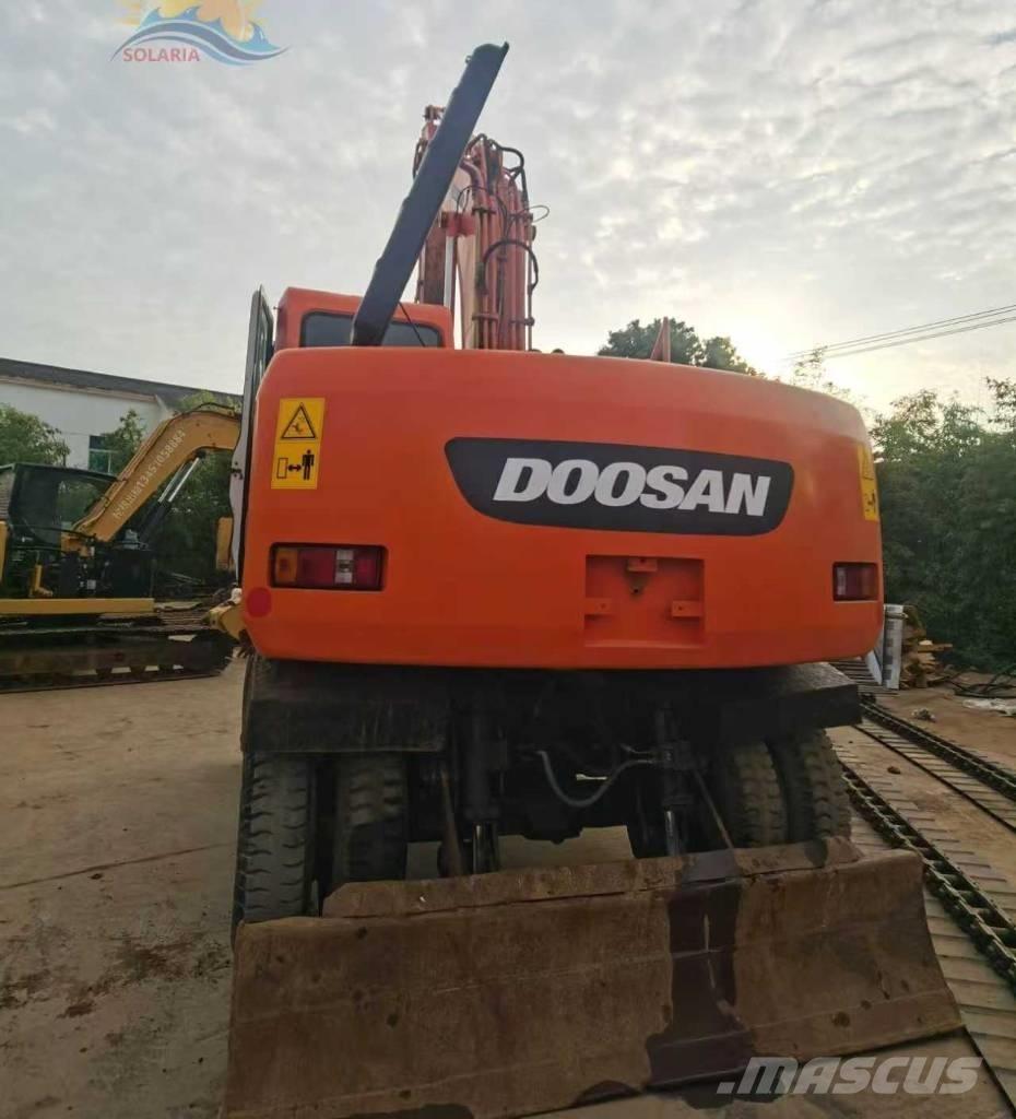 Doosan DH 150 W-7 Gumikerekes kotrók
