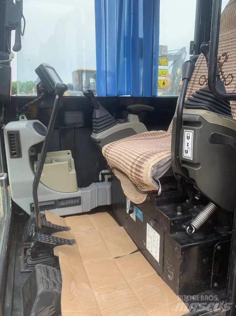 CAT 306E2 Lánctalpas kotrók