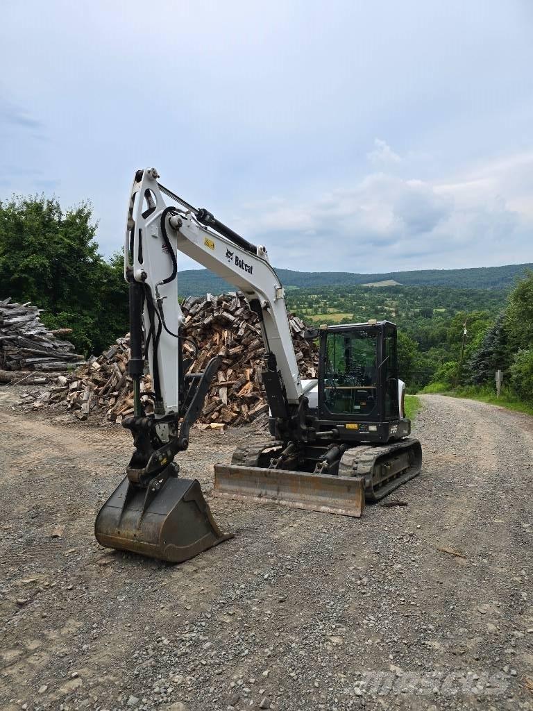 Bobcat E85 Lánctalpas kotrók