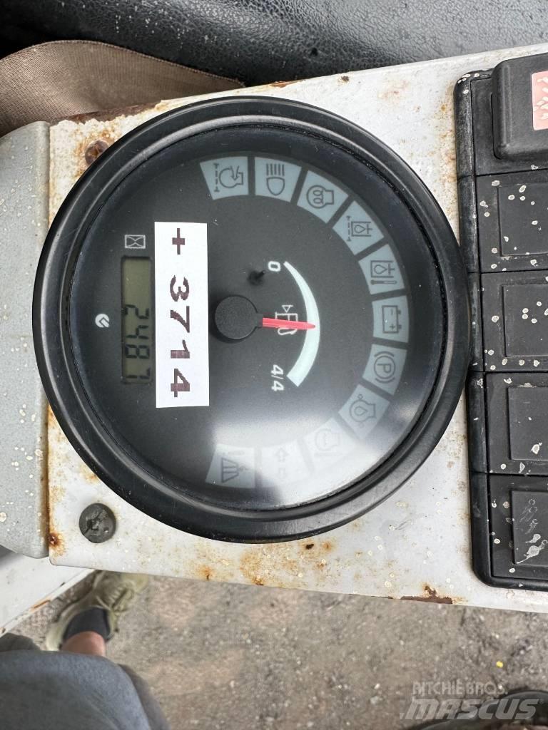 Wacker Neuson 1404 Mini kotrók < 7t