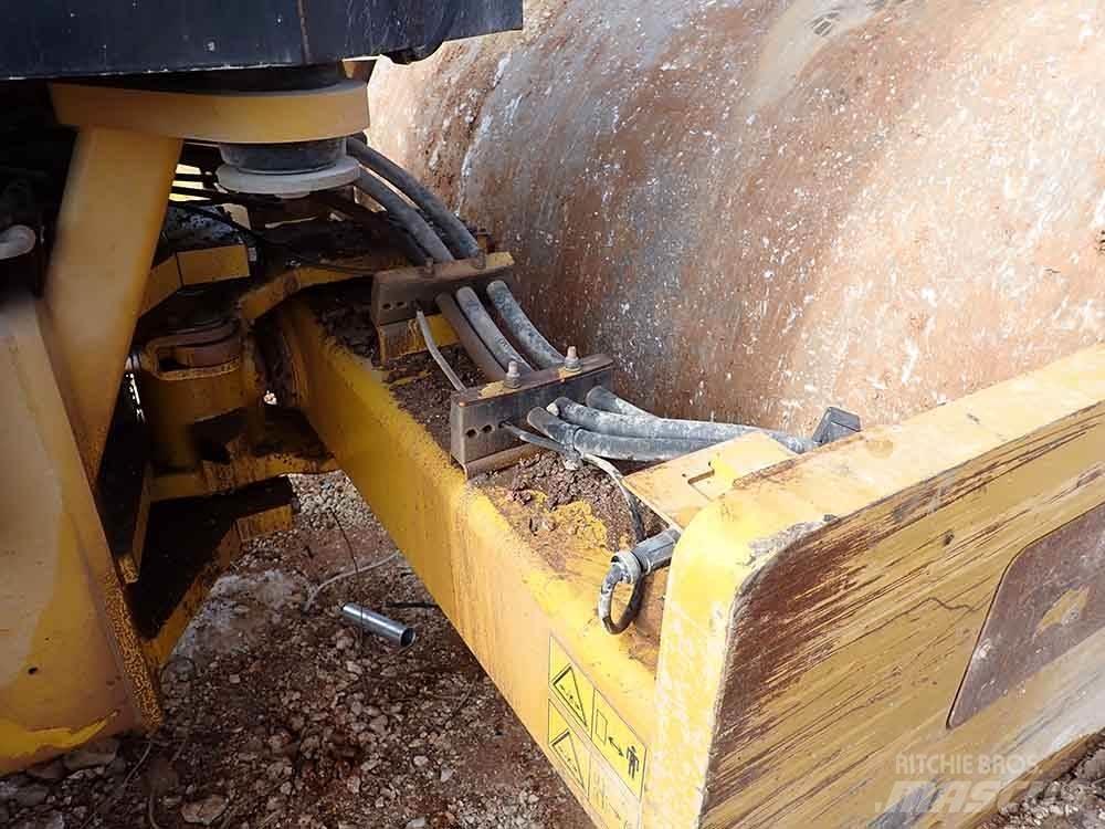 CAT CS64B Vibrátorok