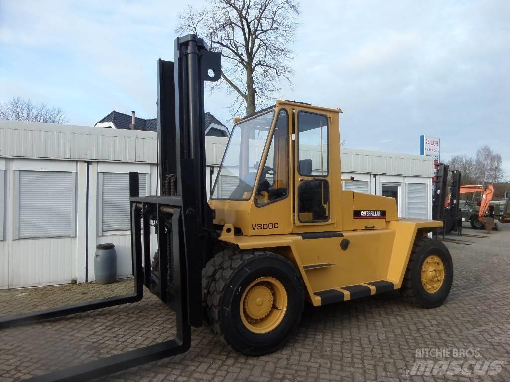 CAT V 300 C Dízel targoncák
