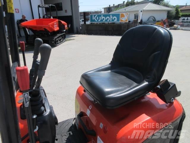 Kubota K008-5 Mini kotrók < 7t