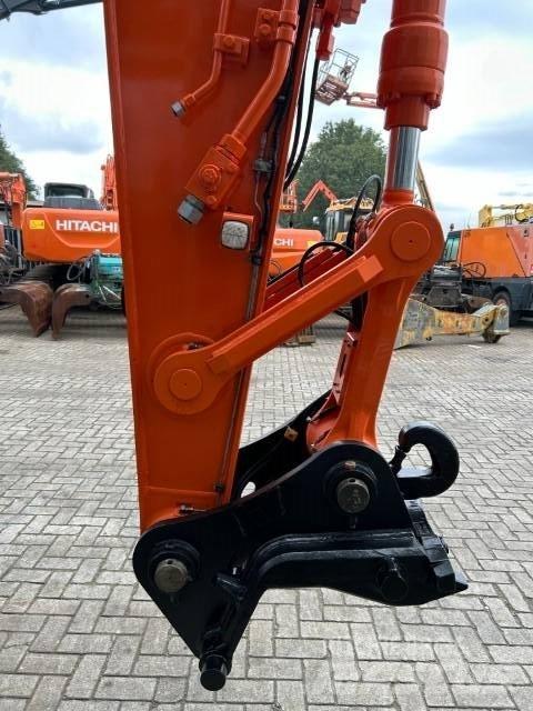 Hitachi ZX 190 W -5B Gumikerekes kotrók