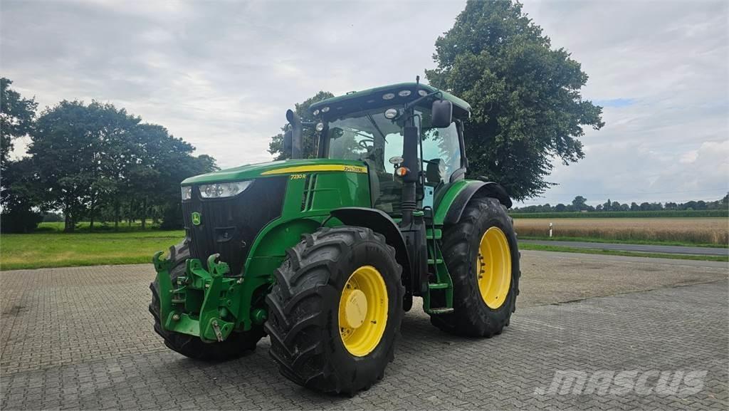 John Deere 7230R Traktorok