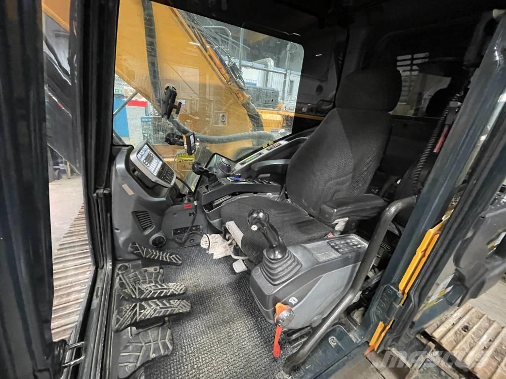 Hyundai HX 260 L Lánctalpas kotrók