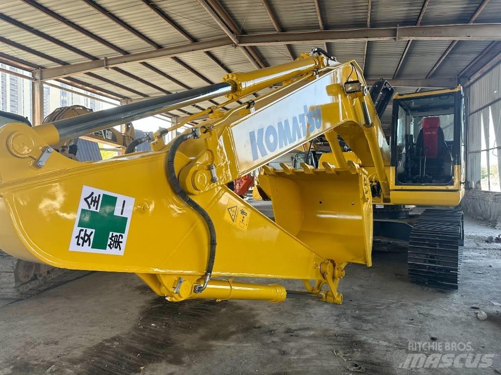 Komatsu PC 200-8 Közepes (midi) kotrók 7 t - 12 t