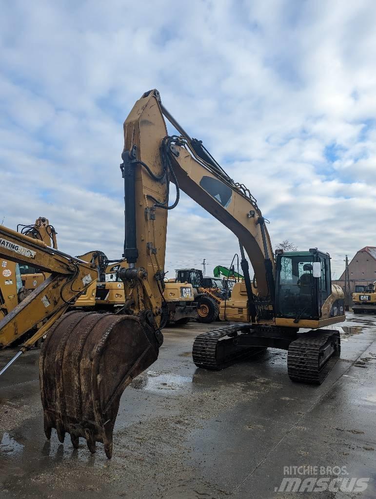 CAT 323 D Lánctalpas kotrók
