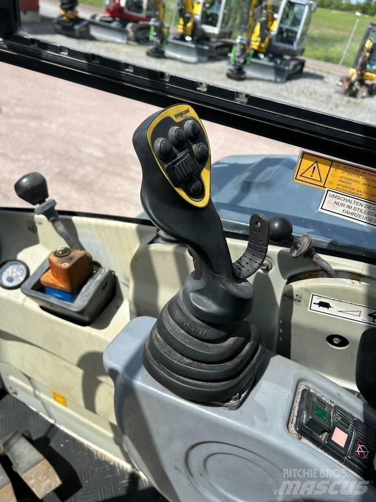 Wacker Neuson 6503 Gumikerekes kotrók