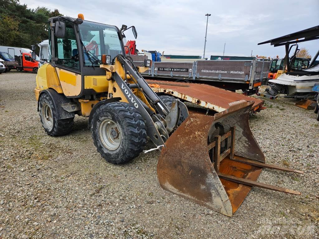 Volvo L 20 B Gumikerekes homlokrakodók