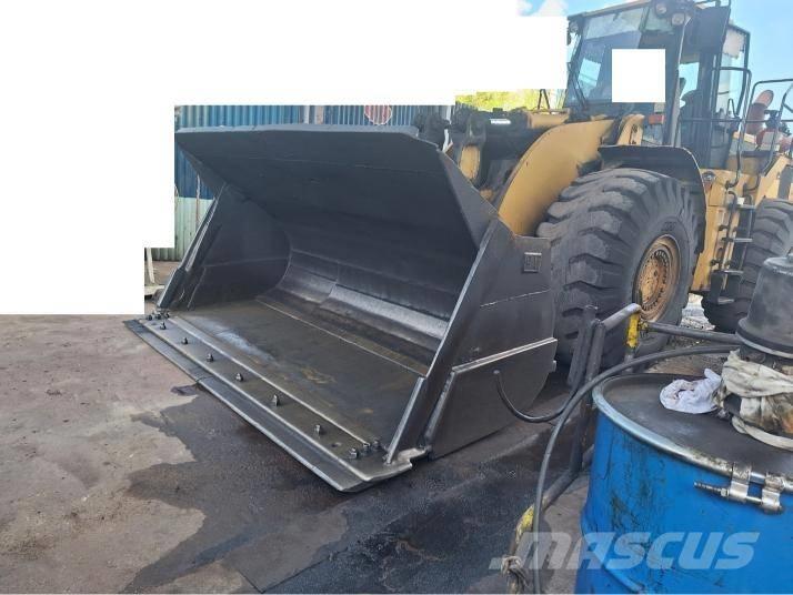 CAT 980 G Gumikerekes homlokrakodók