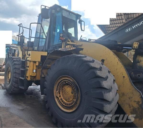 CAT 980 G Gumikerekes homlokrakodók