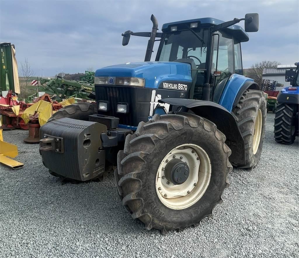 New Holland 8670 Traktorok
