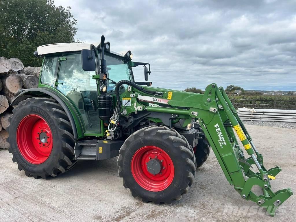 Fendt 211 Vario Traktorok