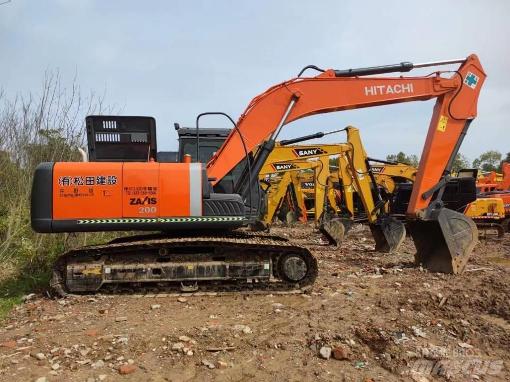 Hitachi ZX200 Lánctalpas kotrók