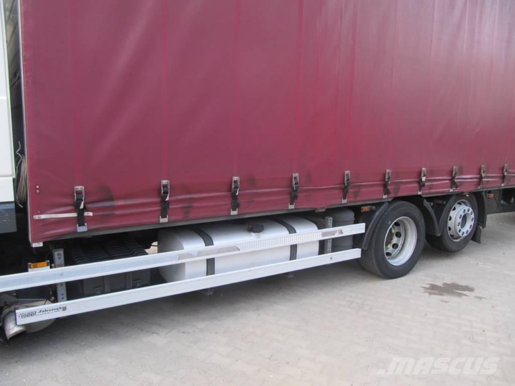 DAF XF 105 Elhúzható ponyvás