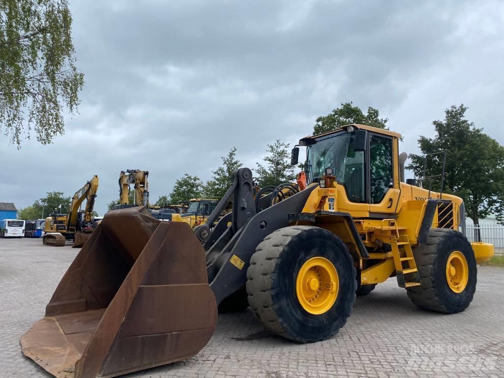 Volvo L 180 F Gumikerekes homlokrakodók