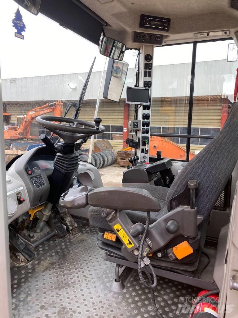 Volvo L 180 F Gumikerekes homlokrakodók