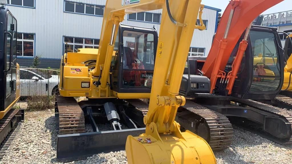 Komatsu PC 70-8 Lánctalpas kotrók