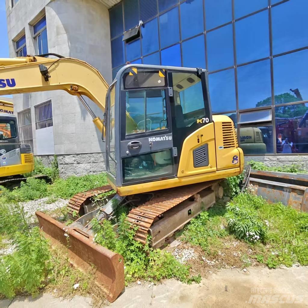 Komatsu PC 70 Lánctalpas kotrók