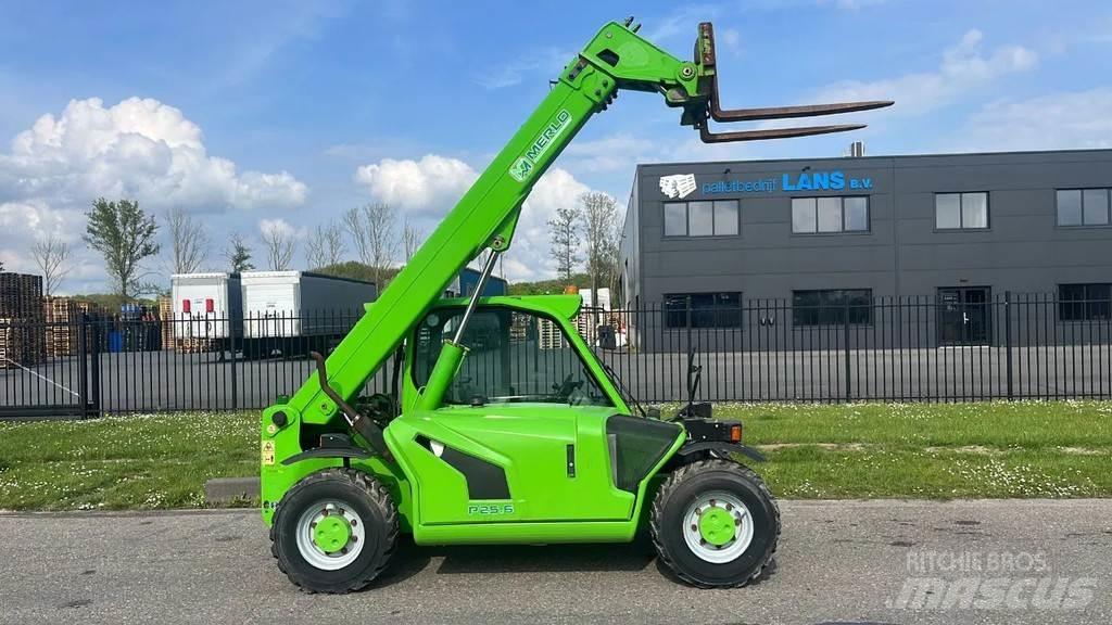 Merlo P25.6 Teleszkópos mezőgazdasági rakodók