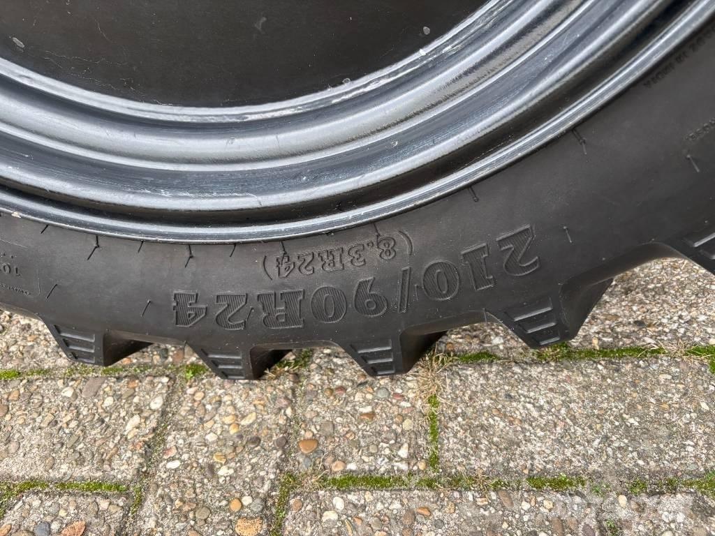 Kioti CK 3310 HST Kompakt traktorok