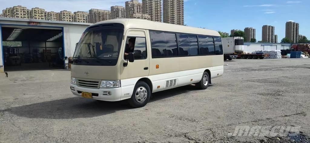 Toyota Coaster Bus Mini buszok