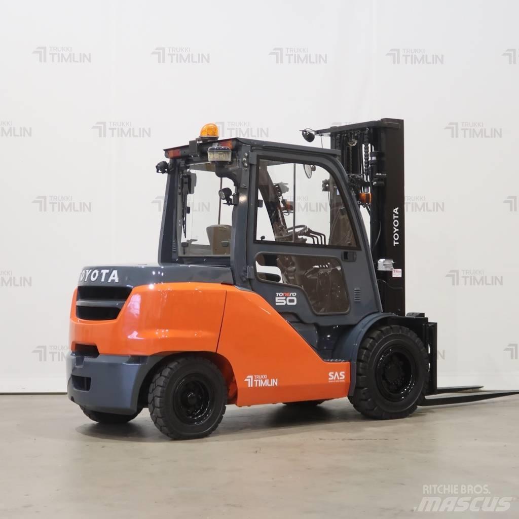 Toyota 40-8FD50N Dízel targoncák