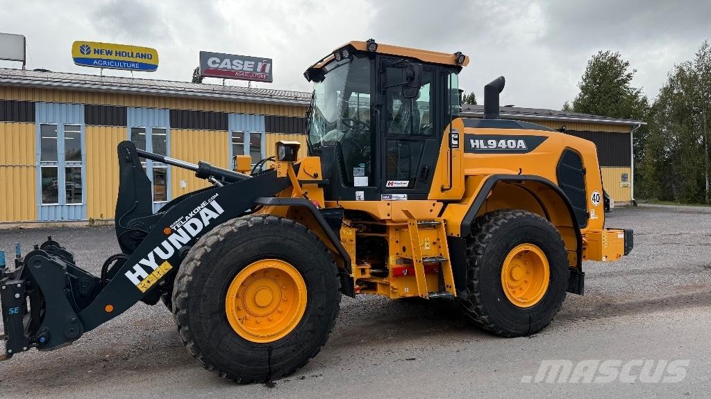 Hyundai HL 940 Gumikerekes homlokrakodók