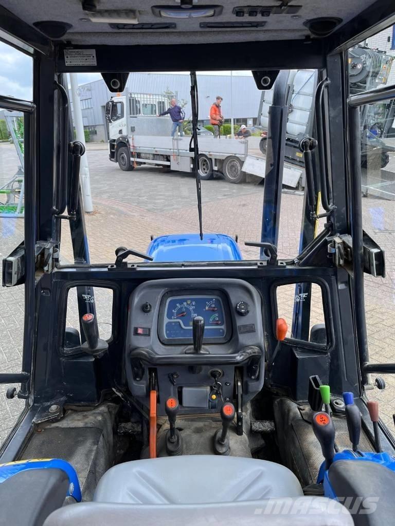 New Holland TK 4030f Traktorok