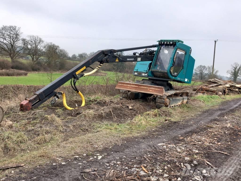Neuson 132 HV T Betakarítók