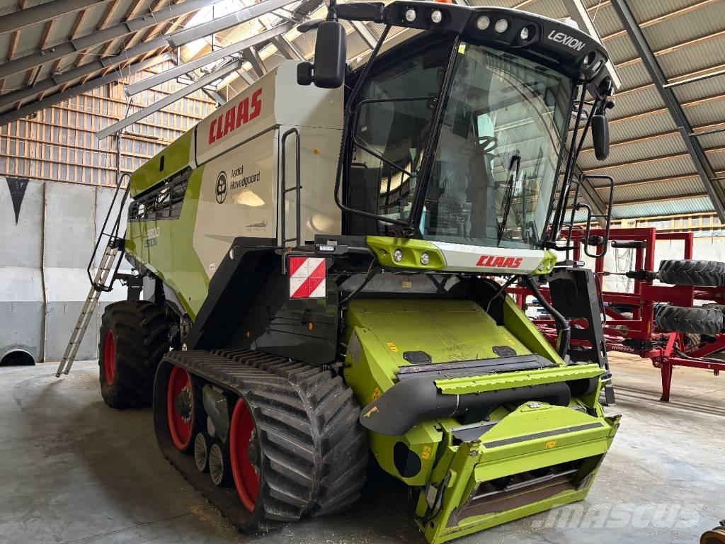 CLAAS LEXION 8800 TT Kombájnok