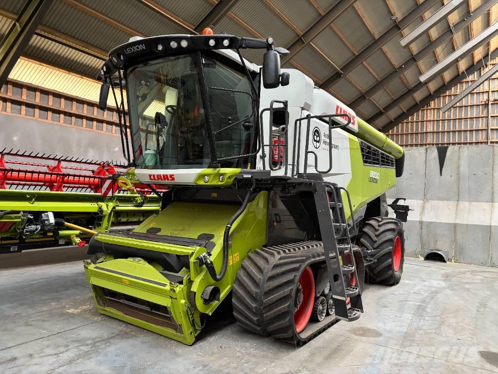 CLAAS LEXION 8800 TT Kombájnok