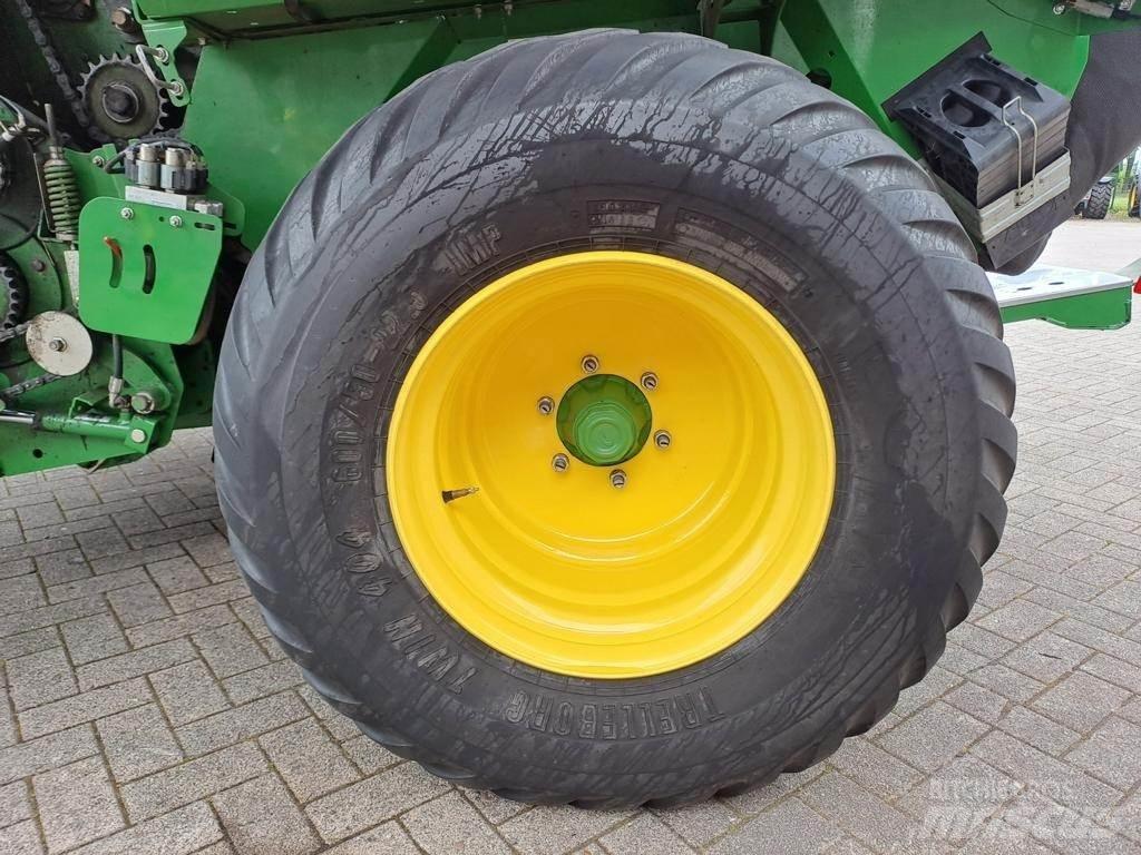 John Deere V461R Körbálázók