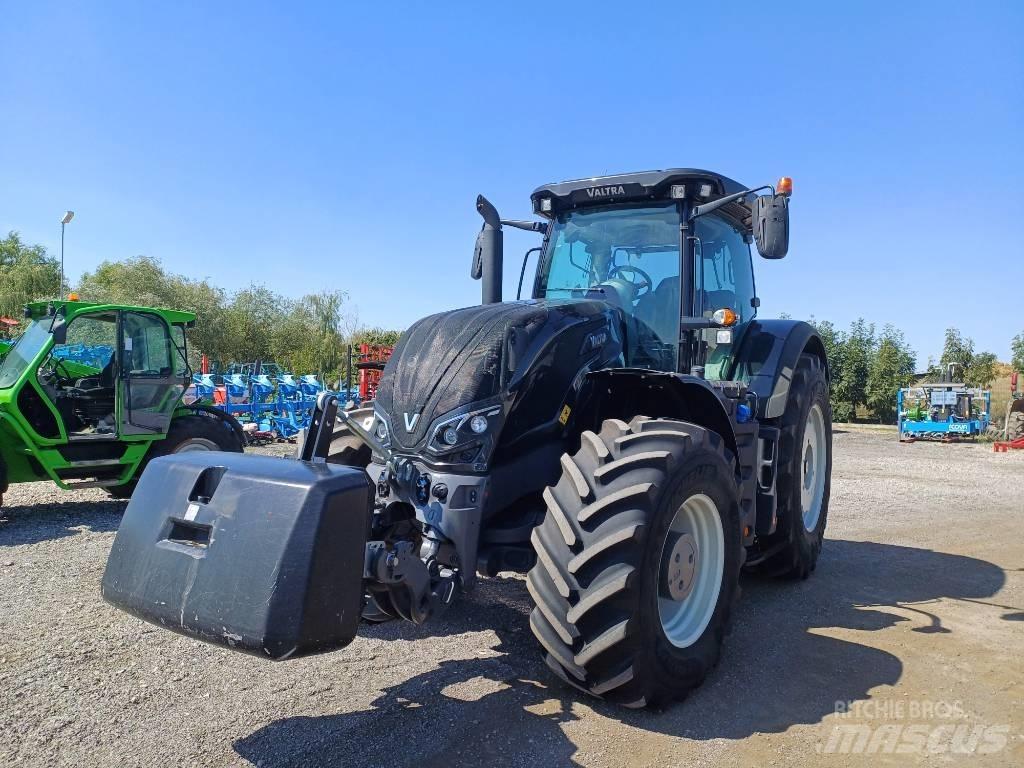 Valtra S 374 Traktorok