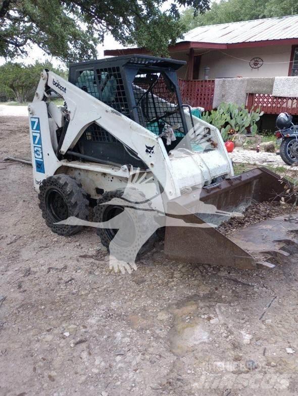 Bobcat 773 Kompaktrakodók