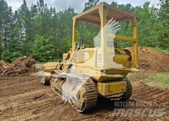 CAT 951C Lánctalpas homlokrakodók