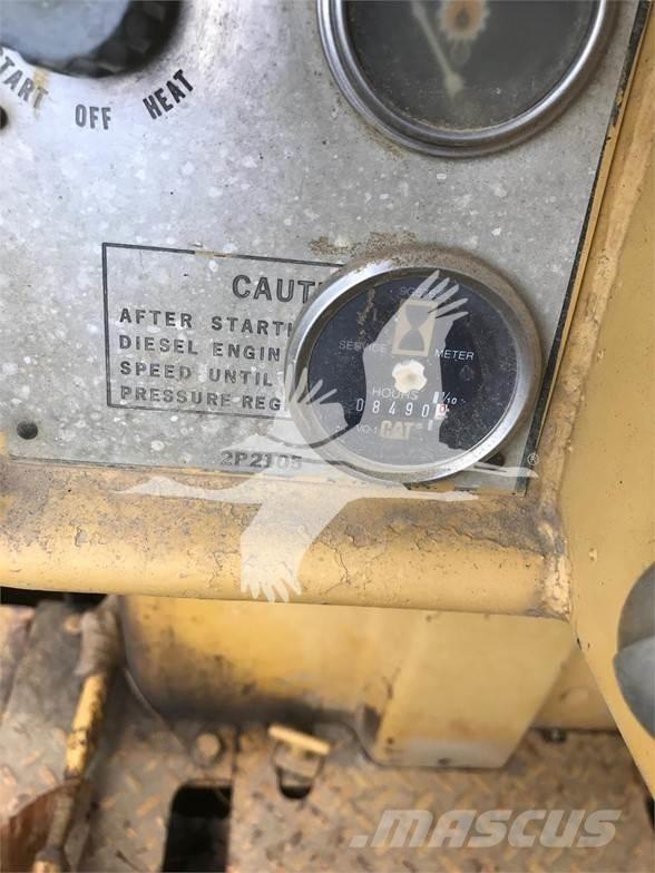CAT D6C lánctalpas dózerek