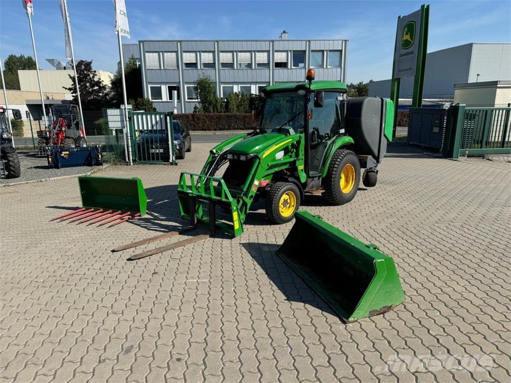 John Deere 3720 Kompakt traktorok