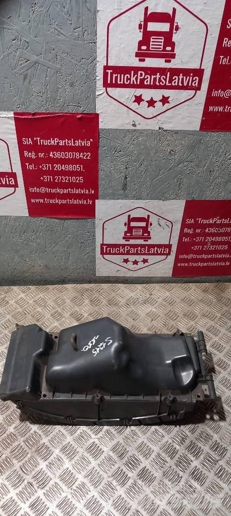 Scania R440  1936675 Vezetőfülke és belső tartozékok