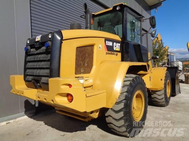 CAT 938M Gumikerekes homlokrakodók
