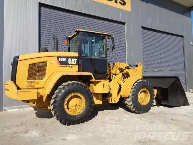 CAT 938M Gumikerekes homlokrakodók