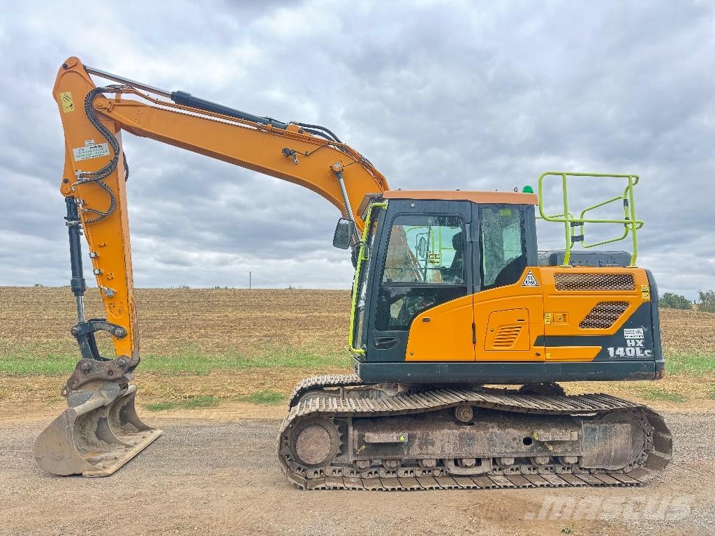 Hyundai HX140 LC Lánctalpas kotrók