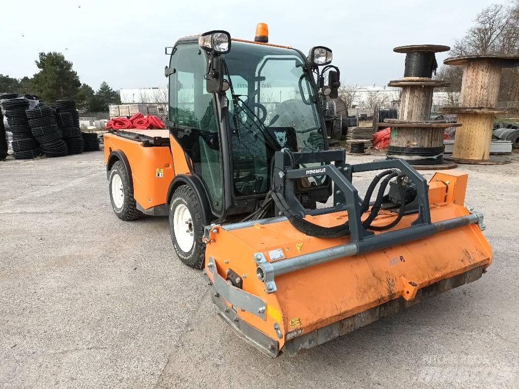 Multihog CX75 Traktorok